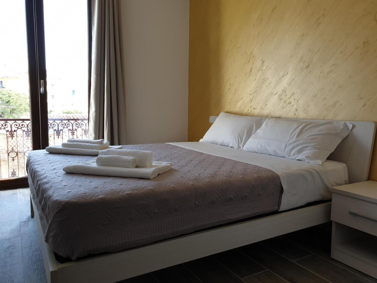Gio Rooms Scalea Exterior foto